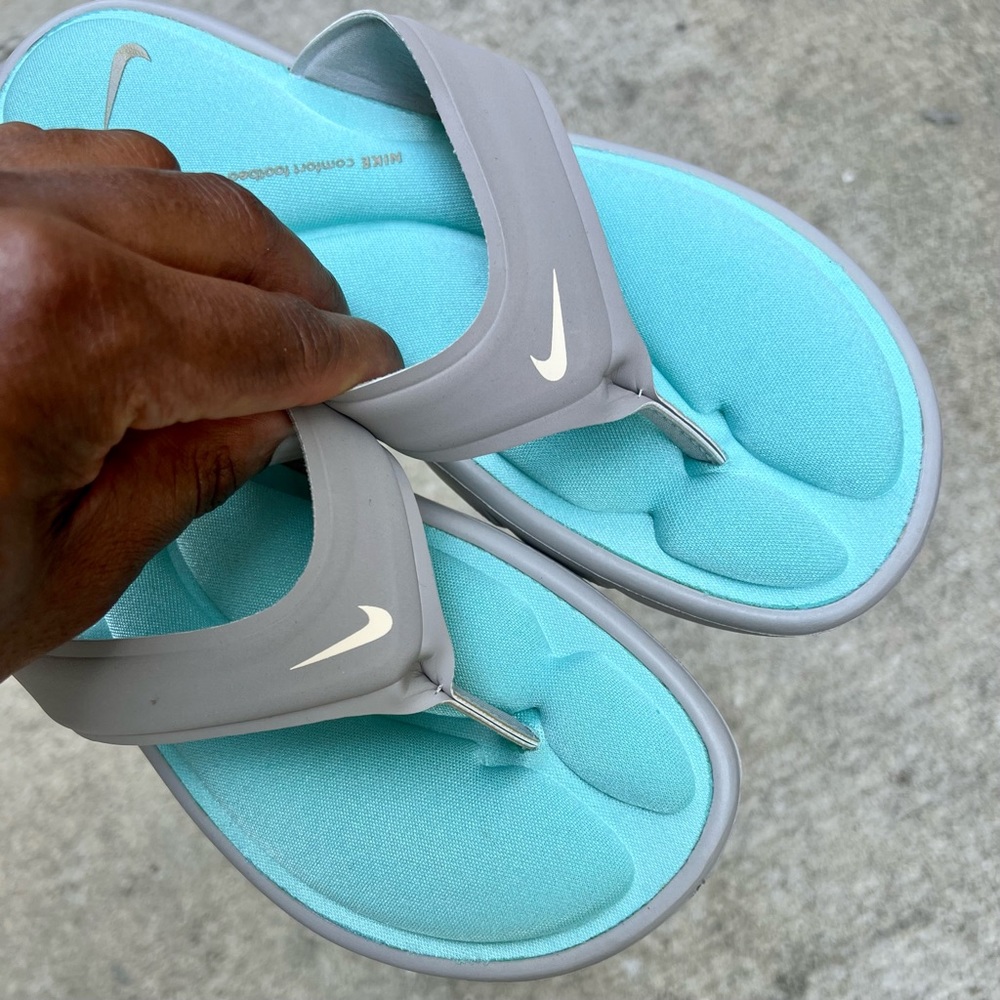 WMNS NIKE ULTRA COMFORT THONG SANDAL GRAY GREY HOT MINT TEAL FOOTBEDS FLIP FLOPS - Picture 3 of 6